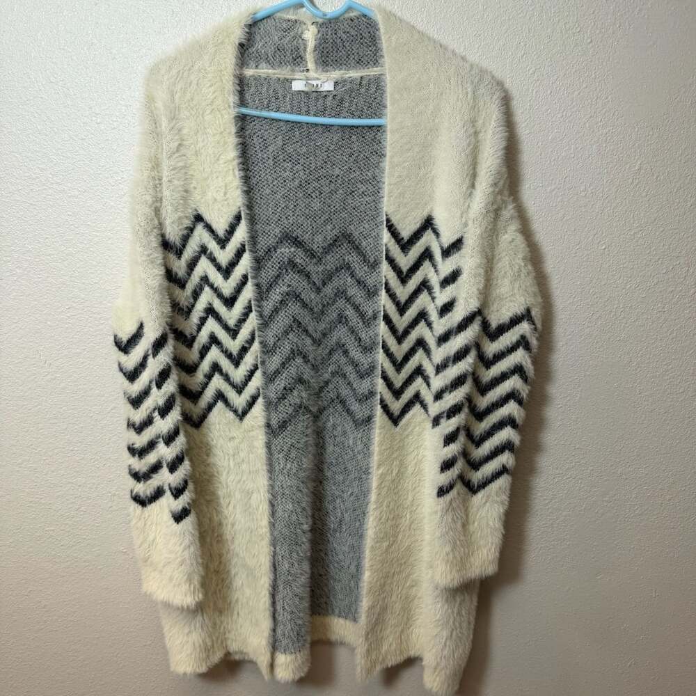SONI Fuzzy Chevron Open Cardigan small